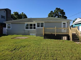 2010 5th Ave S, Escanaba, MI 49829