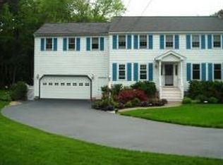 2 Oriole Dr, Nashua, NH 03063