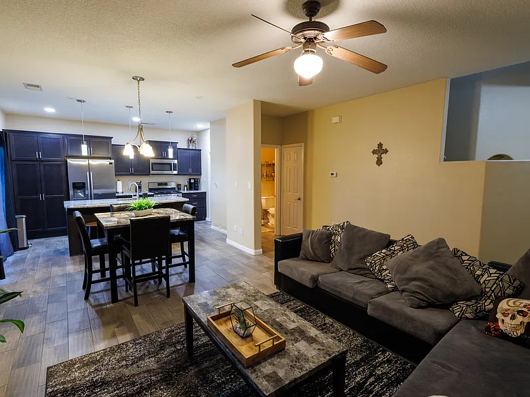 8224 Bluffs Edge Pl NW — Photo 4