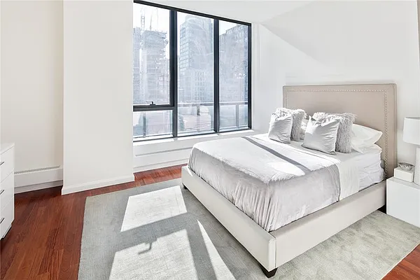 Sold by R New York | media 8