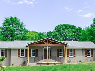 220 Mountain View Ln, Clemson, SC 29631