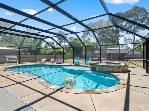 2411 Tumbleweed Dr, Navarre, FL 32566