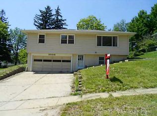3506 Clover Dr SW, Cedar Rapids, IA 52404