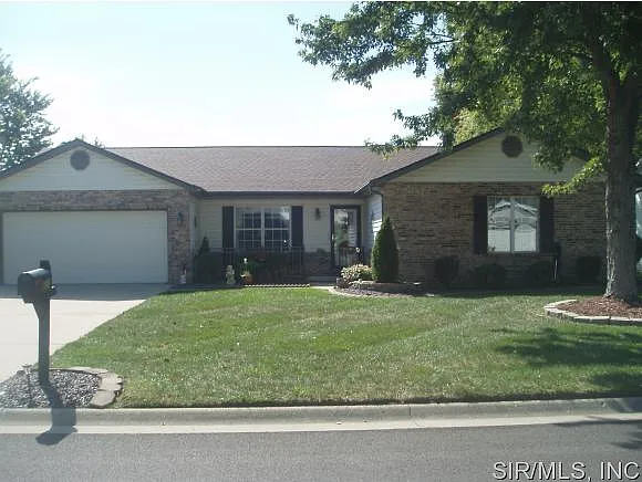 624 Green Haven Dr photo 1