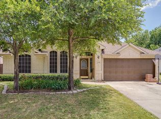 2704 Brandi Ln, Corinth, TX 76210