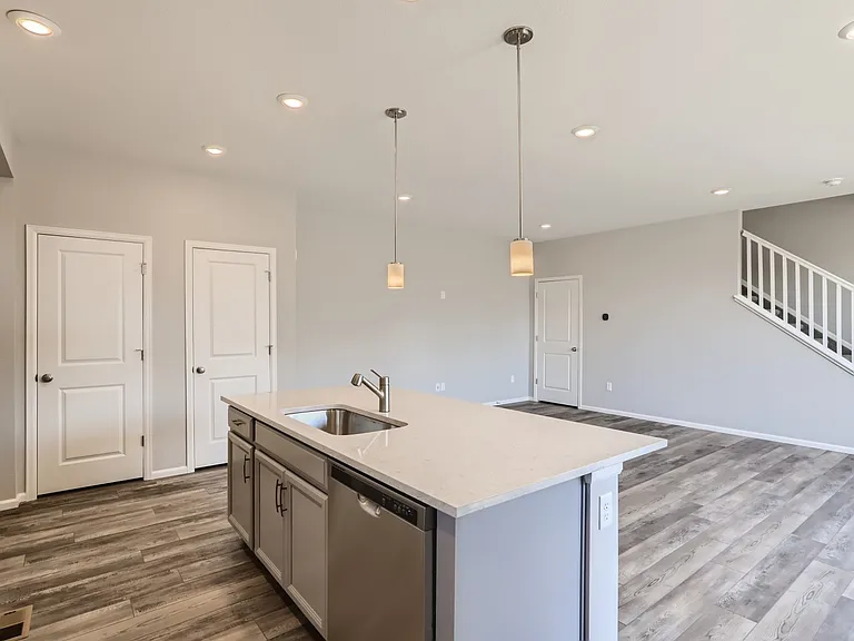 6302 N Fulton St — Photo 7