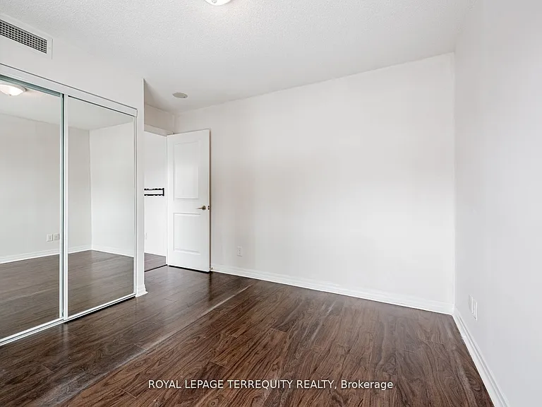 2035 Sheppard Ave E #104 — Photo 13