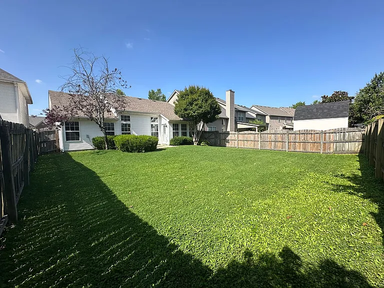 516 Millpond Rd — Photo 27