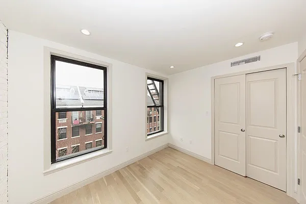 Rented by Voro New York | media 23