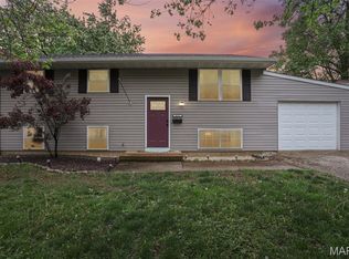613 W Jefferson St, O'Fallon, IL 62269