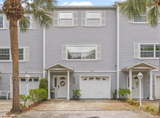 574 Ryans Woods Ln, Palm Harbor, FL 34683