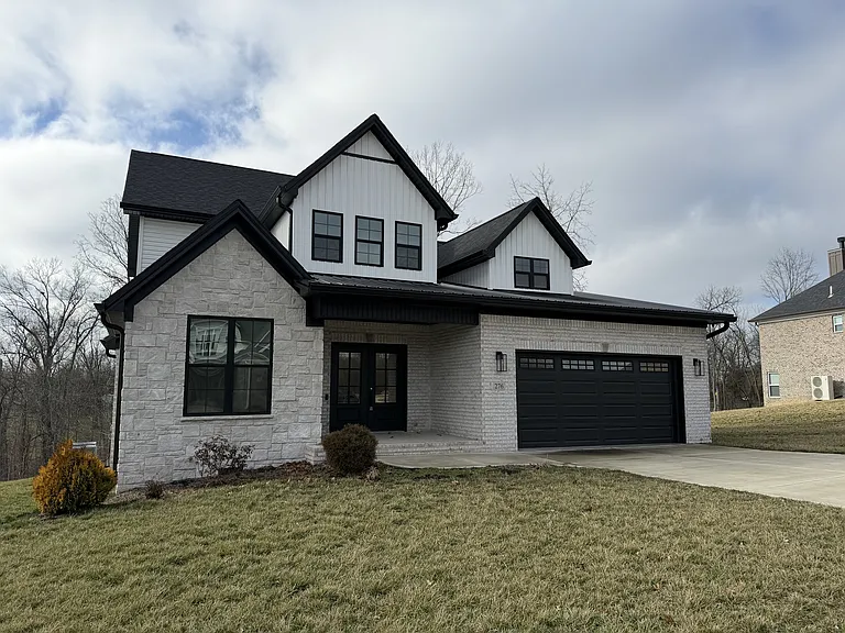 276 Tahoe Way — Photo 1