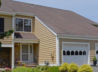 3 S Aberdeen Dr, Mendham, NJ 07945