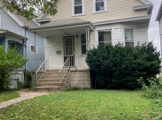 2935 S 11th St, Milwaukee, WI 53215