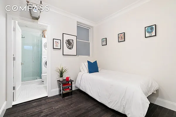 Sold by Compass | media 7