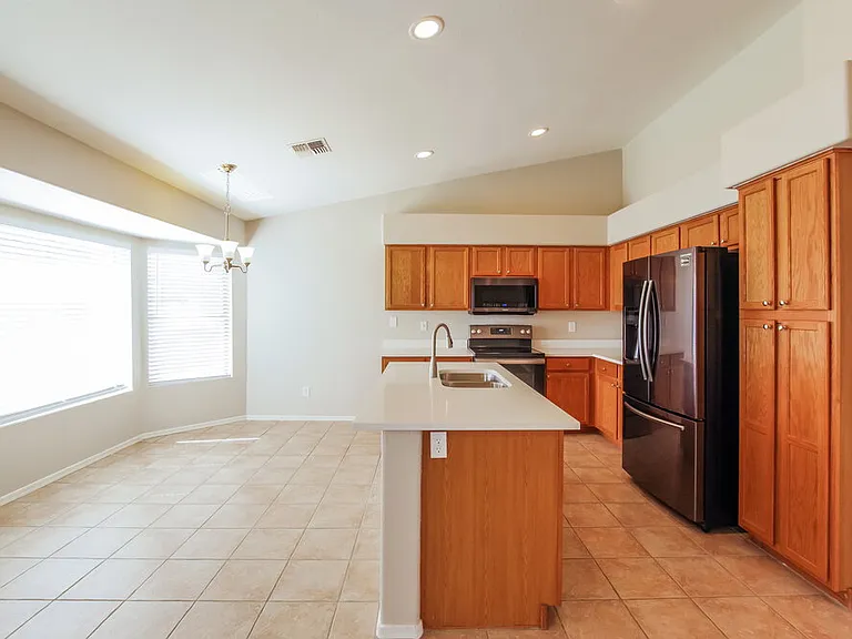 6115 W Park View Ln — Photo 5
