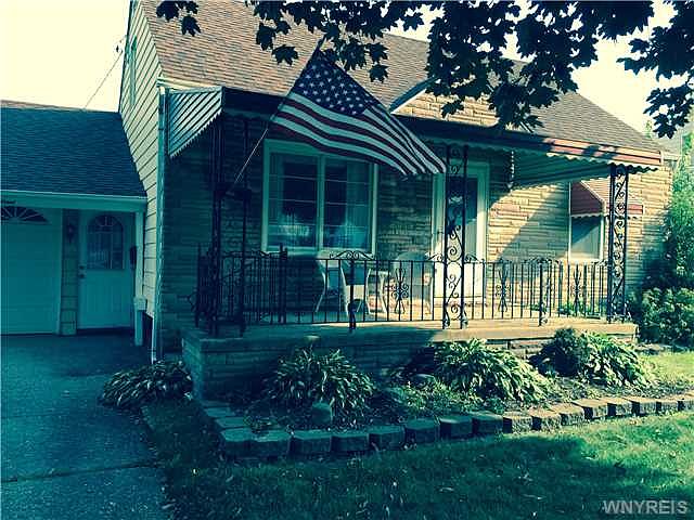 1st image of 100 Danbury Dr