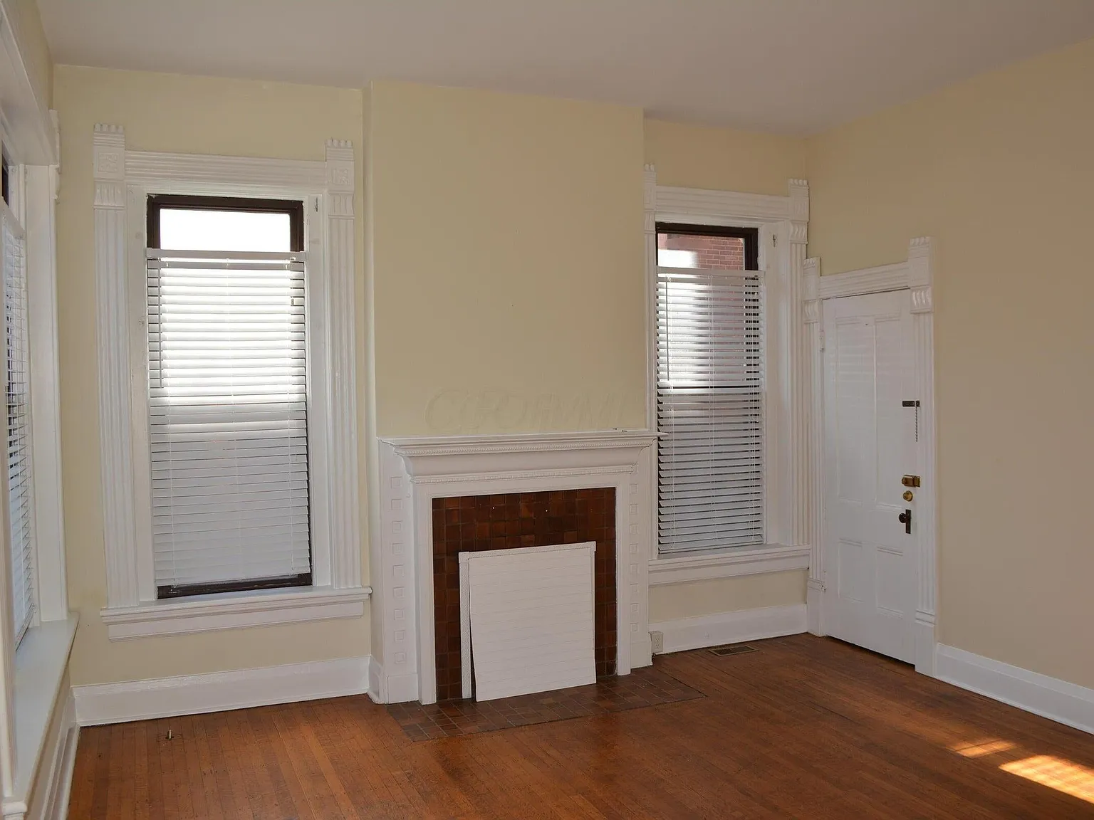 1 bed, 900 sqft, $1,345 — Photo 4