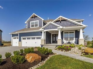 1701 SW 27th St, Lees Summit, MO 64082