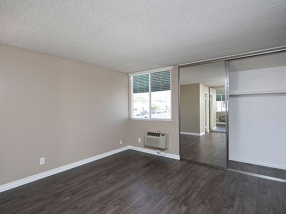 4th image of 8633 La Mesa Blvd #64
