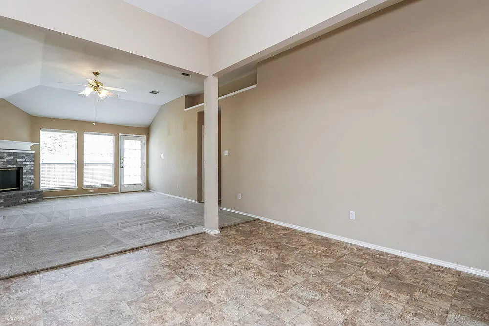 3 bed, 2.0 bath, 1782 sqft, $3,365 — Photo 3