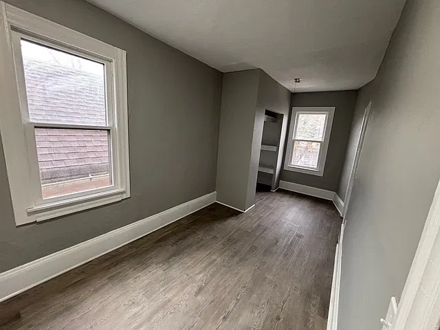 7125 Deveny Ave — Photo 2