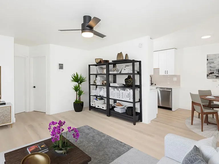 3135 Ivy St #4 — Photo 3