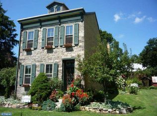 2571 Hill Rd, Reading, PA 19606