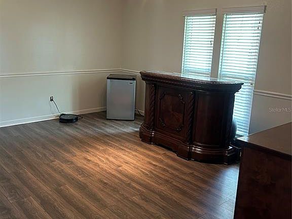 5th image of 2935 Plantation Rd