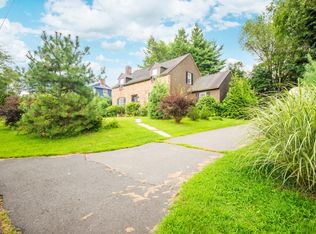 12 Hillside Ave, Enfield, CT 06082