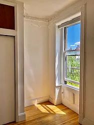 Rented by LJ Sloane Management