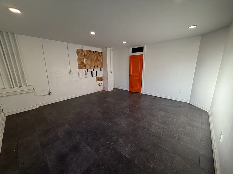 1160 Homestead St #1 — Photo 10