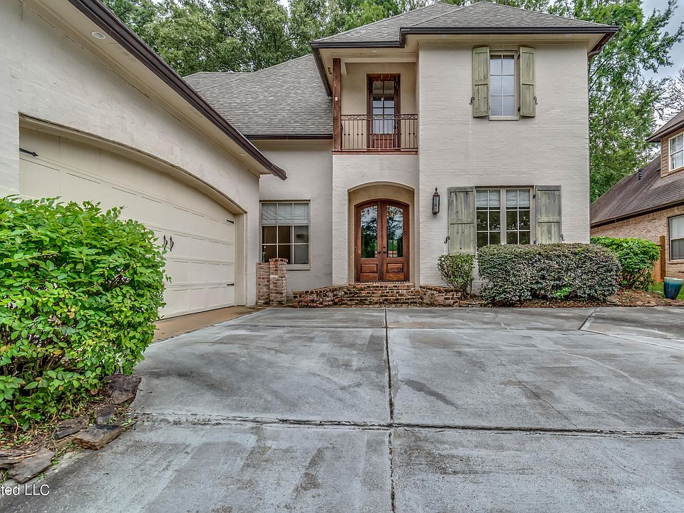 1st image of 301 Hoy Farms Dr