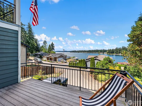 1709 Shorewood Drive, Bremerton, WA 98312