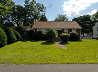 265 Oakwood St, Bridgeport, CT 06606