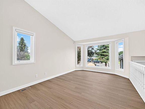 5th image of 143 N Applewood Dr SE