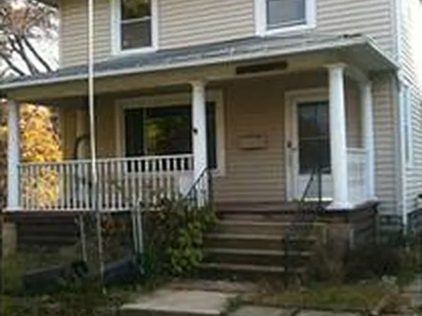 189 Baldwin Ave, Sharon, PA 16146