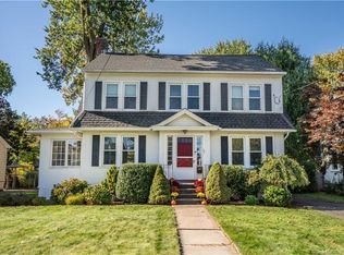 27 Westfield Rd W, West Hartford, CT 06119