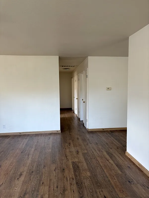 3 bed, 2.0 bath, 1417 sqft, $3,150 — Photo 4