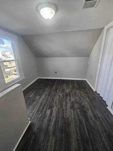 64 Gorham Ave #3B Photo 1