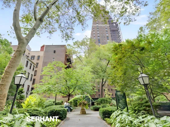 320 East 42nd Street 705 image 16 of 16