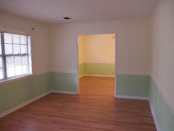4th image of 149 Highland Park Cir