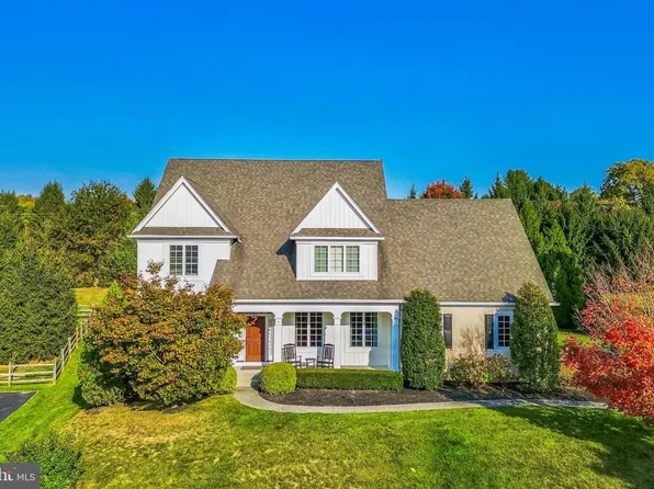 4 Fallbrook Ln, Glen Mills, PA 19342