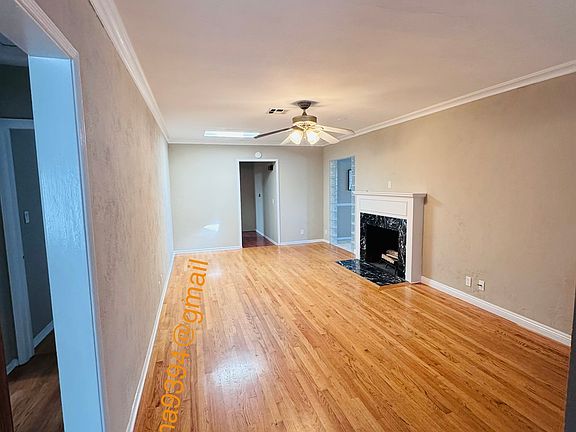 2nd image of 518 El Mercado Ave