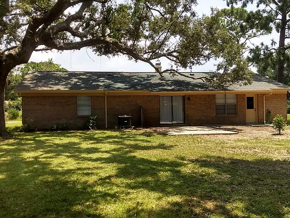 4th image of 4685 Balmoral Dr