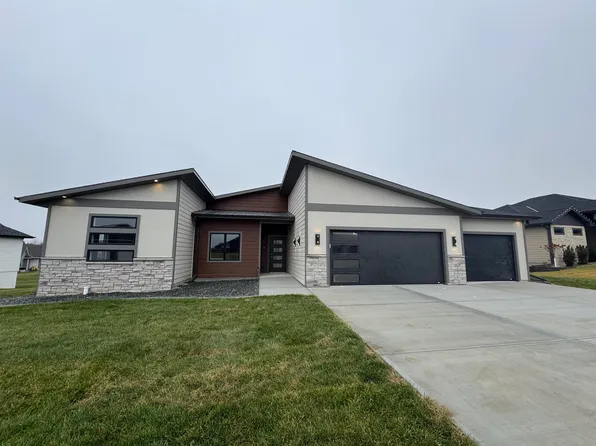 1905 N 30th St, Norfolk, NE 68701