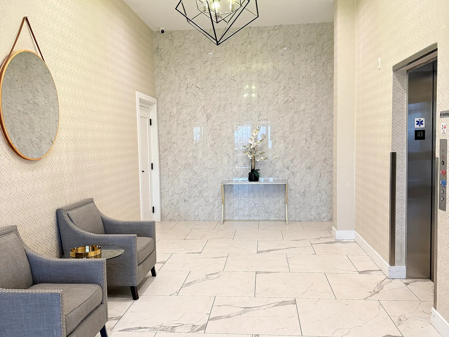 2 bed, 873 sqft, $3,800 — Photo 3