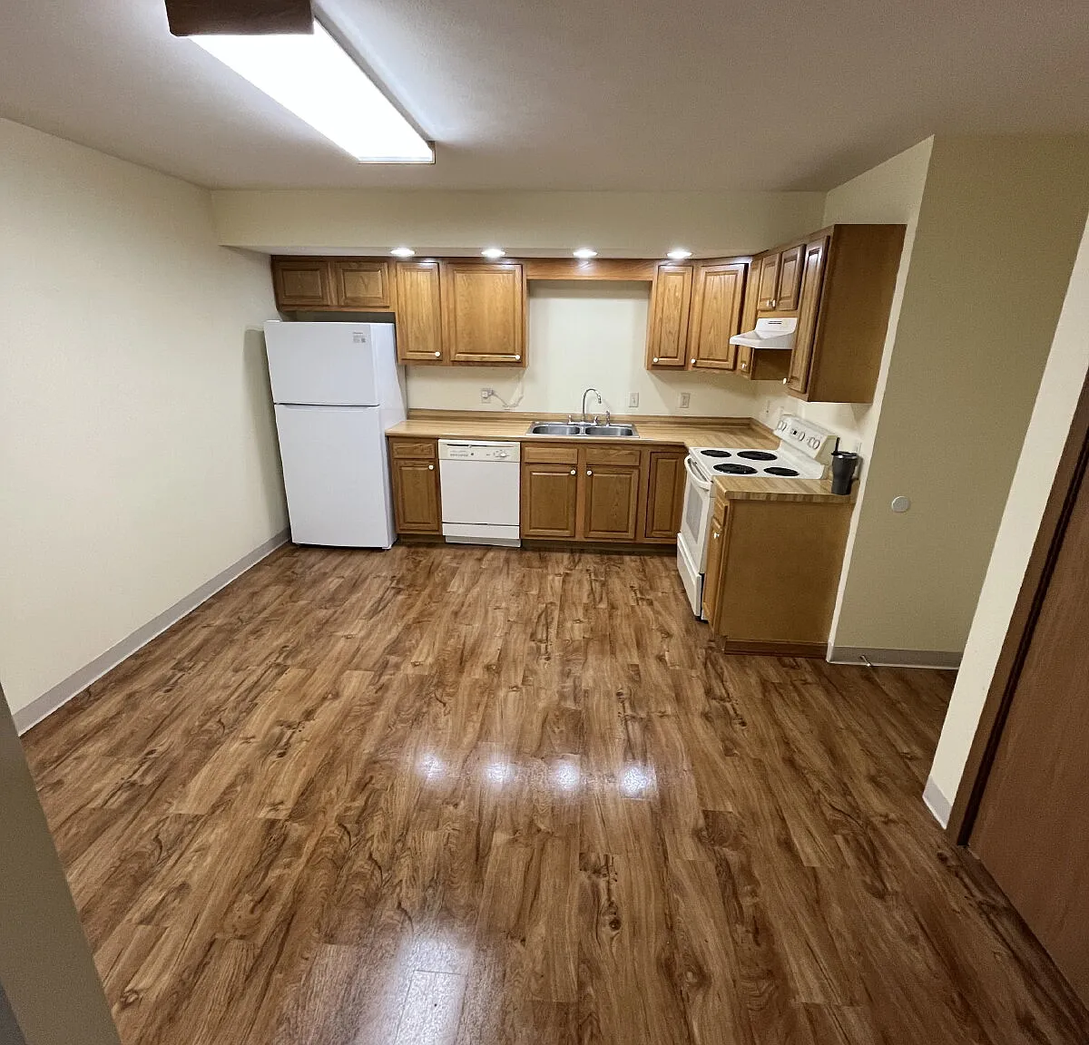 3 bed, 2.0 bath, 1250 sqft, $1,550 — Photo 1