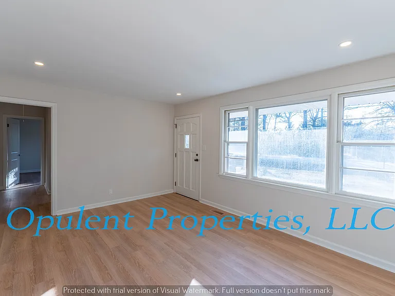 834 Savage Rd — Photo 9