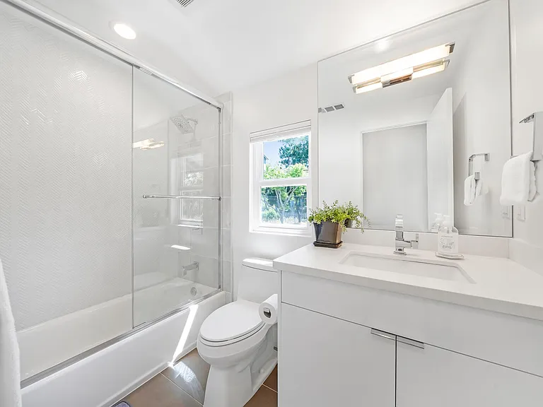 113 Seale Ave — Photo 44